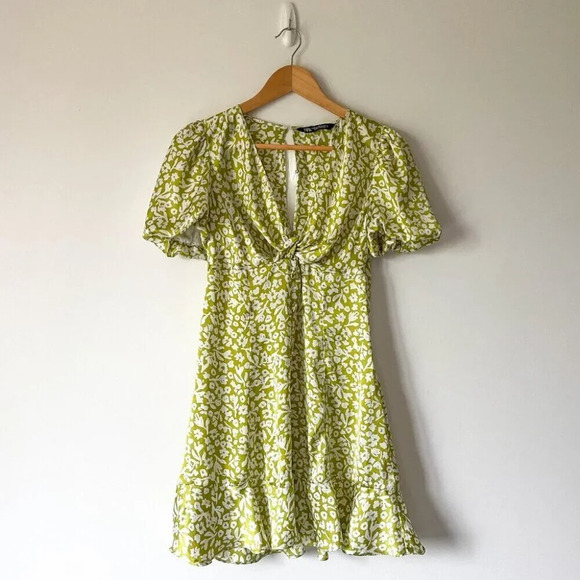 Zara  Satin Effect Ruffle V Neck Mini Dress Green White Floral Size XS - Picture 5 of 11